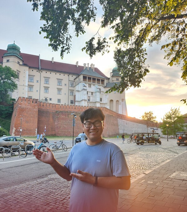 강의성 (에델바이스트립 현지 메니저)
